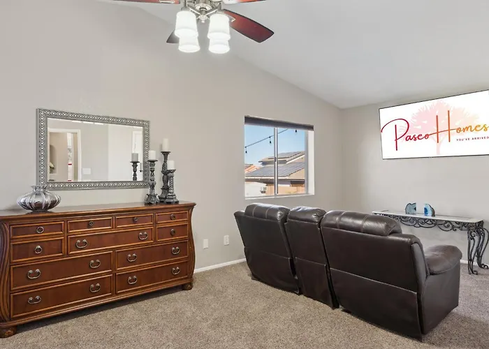 The Fritz Carlton Of Glendale By Paseohomesaz Holiday home Phoenix