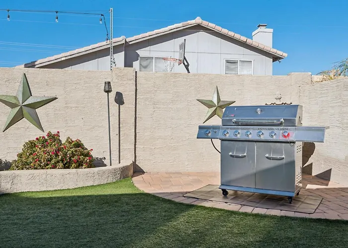 The Fritz Carlton Of Glendale By Paseohomesaz Holiday home Phoenix